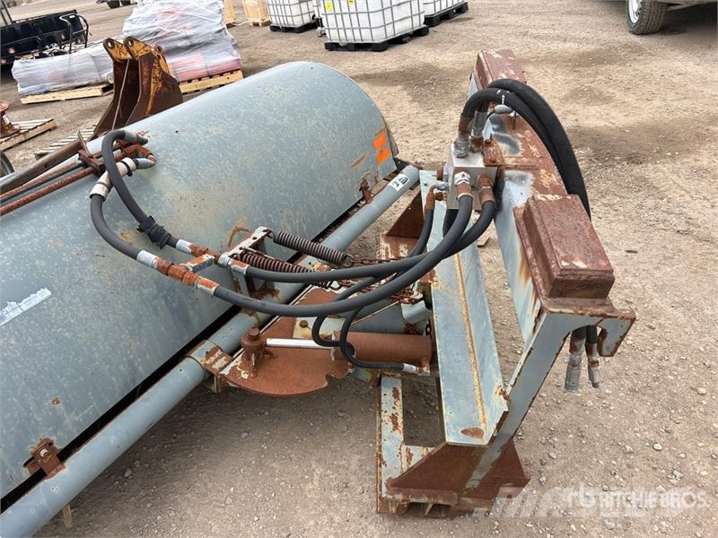 Sweepster S32M7RDS 84 in Broom Attachment Щітки