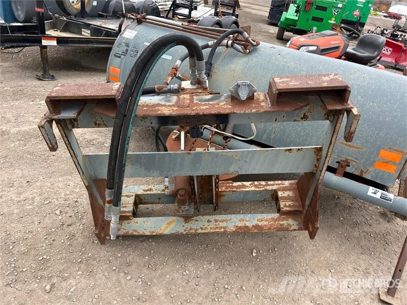 Sweepster S32M7RDS 84 in Broom Attachment Щітки