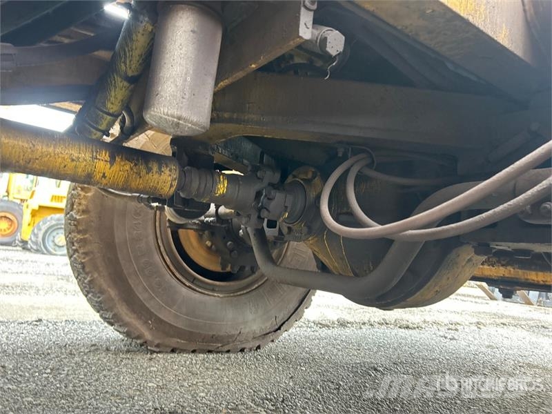 Swing Master 181TC Loader (Inoperable) Drugi deli
