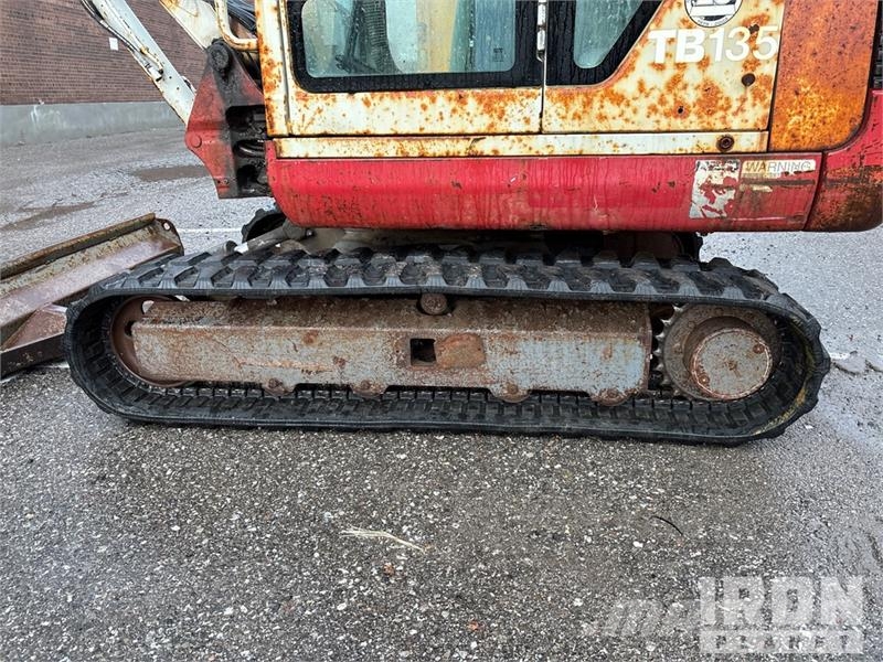 Takeuchi TB135 Minigravemaskiner