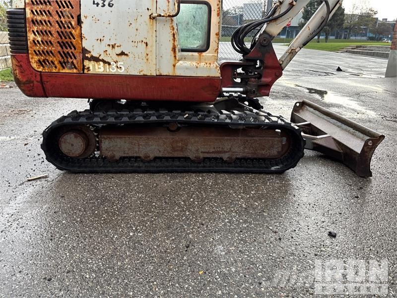 Takeuchi TB135 Minigravemaskiner