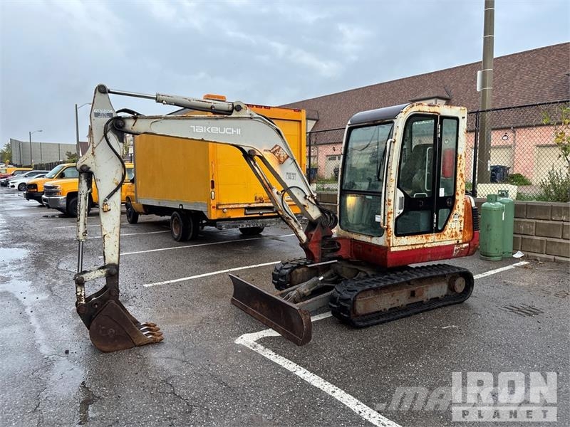 Takeuchi TB135 Minigravemaskiner