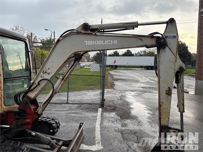 Takeuchi TB135 Minigravemaskiner