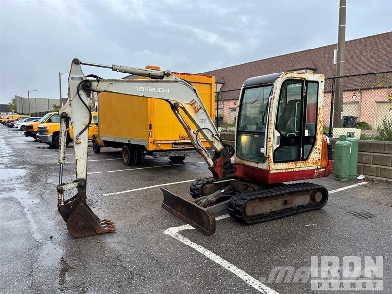 Takeuchi TB135 Minigravemaskiner