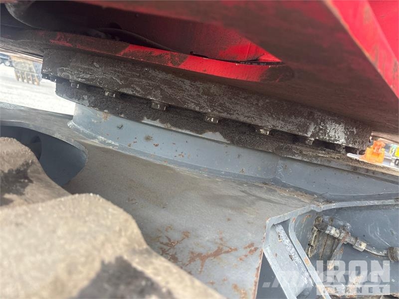 Takeuchi TB290C Tracked Excavator Lánctalpas kotrók