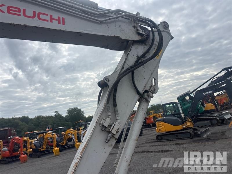 Takeuchi TB290C Tracked Excavator Lánctalpas kotrók