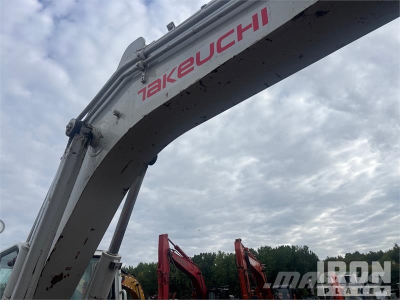 Takeuchi TB290C Tracked Excavator Lánctalpas kotrók