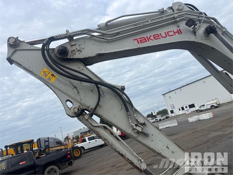 Takeuchi TB290C Tracked Excavator Lánctalpas kotrók