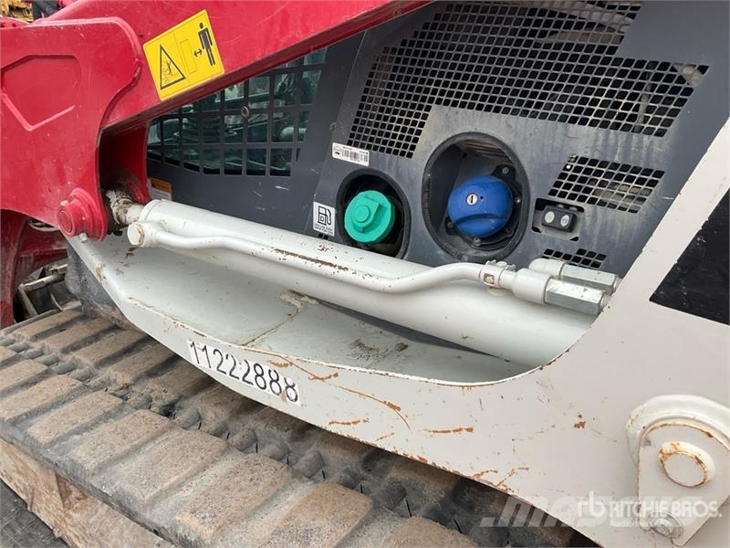Takeuchi TL12R2-CR Compact Track Loader لوادر انزلاقية التوجيه