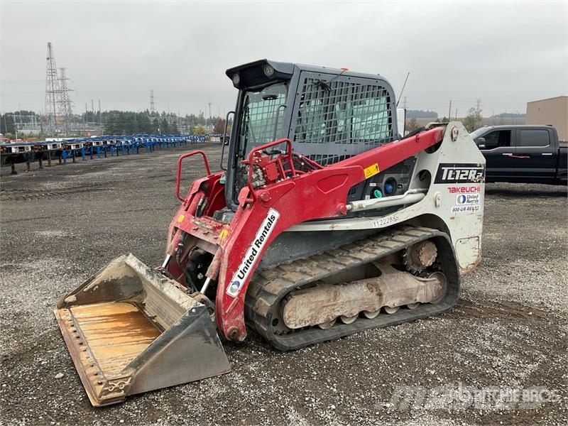 Takeuchi TL12R2-CR Compact Track Loader لوادر انزلاقية التوجيه
