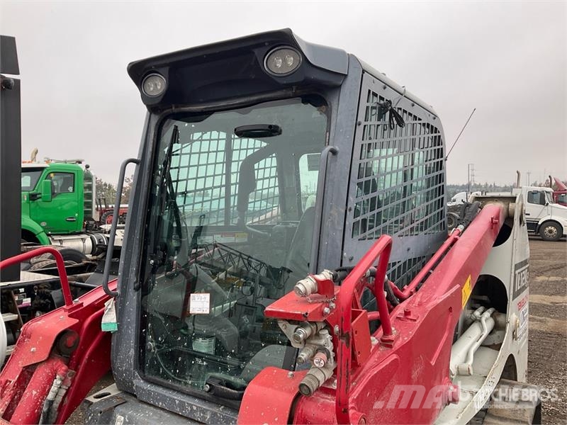 Takeuchi TL12R2-CR Compact Track Loader لوادر انزلاقية التوجيه