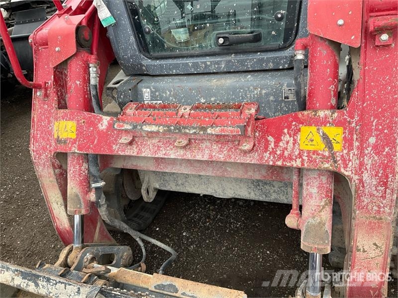 Takeuchi TL12R2-CR Compact Track Loader لوادر انزلاقية التوجيه