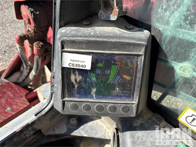 Takeuchi TL12V2 لوادر انزلاقية التوجيه