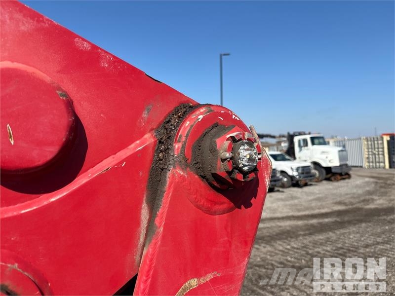 Takeuchi TL12V2-CR Compact Track Loader Skid steer loaders