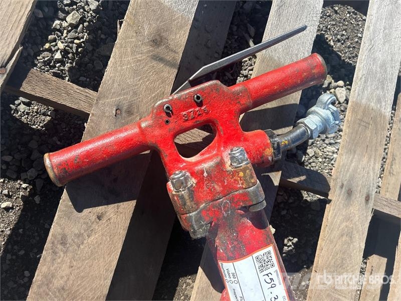  Tamco TPB40 Pneumatic Demolition Breaker Rahljalniki