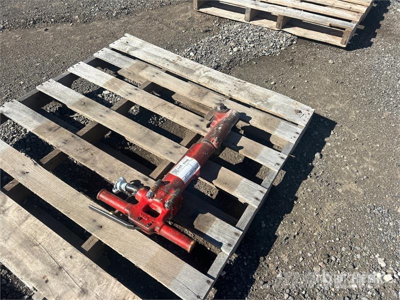  Tamco TPB40 Pneumatic Demolition Breaker Rahljalniki