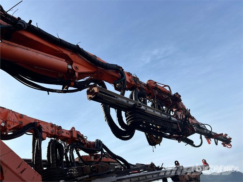 Tamrock Axera T12-315 with SANDVIK UMBRELLA sytem Directio Horisontal borerigg utstyr
