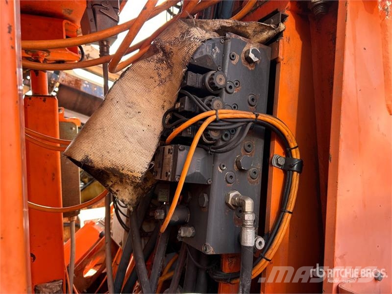 Tamrock Axera T12-315 with SANDVIK UMBRELLA sytem Directio Horisontal borerigg utstyr
