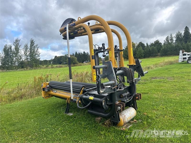 Tanco Q300V Bale Wrapper ラッピングマシーン