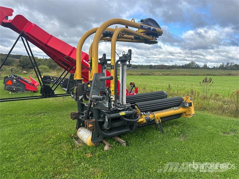 Tanco Q300V Bale Wrapper ラッピングマシーン