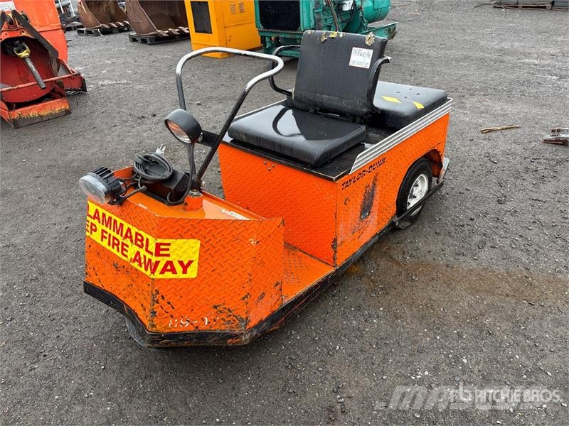 Taylor Dunn Dunn SS5-35 Electric Utility Cart (Inoperable Motori