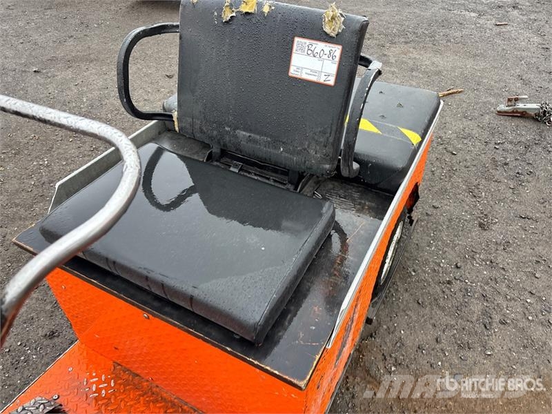 Taylor Dunn Dunn SS5-35 Electric Utility Cart (Inoperable Motori