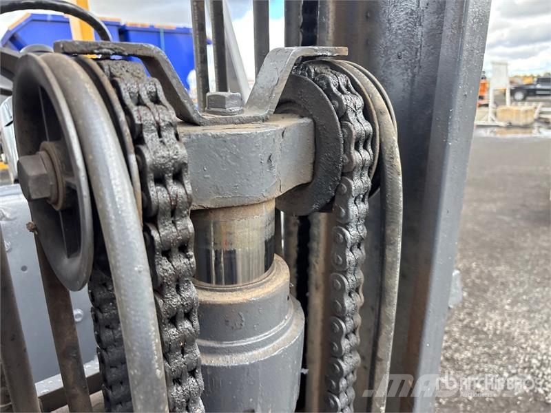 TCM 700.25 3700 lb Pneumatic Tire Forklift Autres Chariots élévateurs