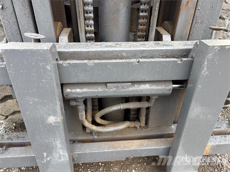 TCM 700.25 3700 lb Pneumatic Tire Forklift Autres Chariots élévateurs