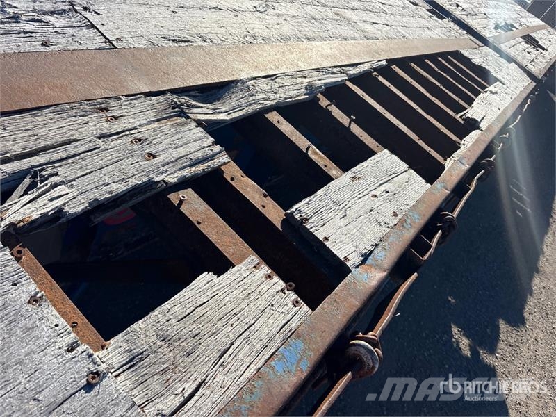 Temisko 28 ft Tri/A B-Train Lead Flatbed Trailer Прицепы-платформы/боковая разгрузка