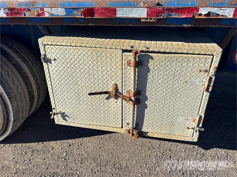 Temisko 28 ft Tri/A B-Train Lead Flatbed Trailer Прицепы-платформы/боковая разгрузка