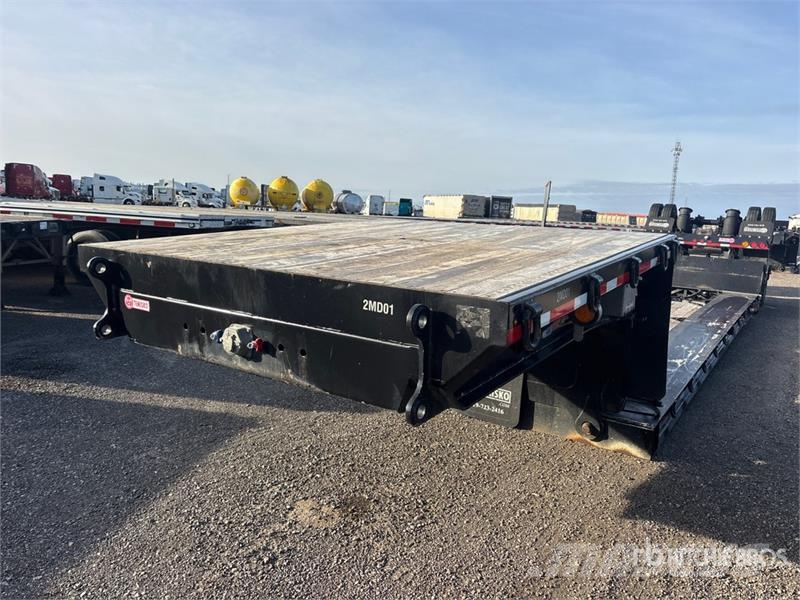Temisko LE-T2W-48 T/A 48 ft Extendable Removable G Low loaders