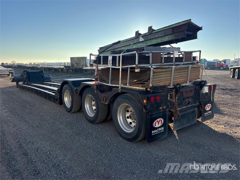 Temisko Tri/A Removable Gooseneck Lowboy Trailer Maskinhenger