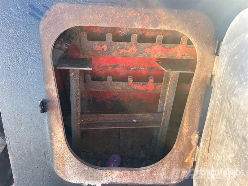 Temisko Tri/A Removable Gooseneck Lowboy Trailer Maskinhenger