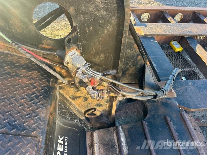 Temisko Tri/A Removable Gooseneck Lowboy Trailer Maskinhenger