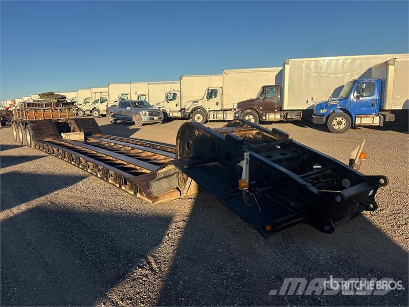 Temisko Tri/A Removable Gooseneck Lowboy Trailer Maskinhenger