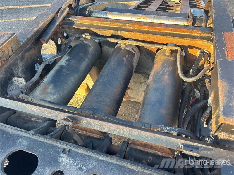 Temisko Tri/A Removable Gooseneck Lowboy Trailer Maskinhenger