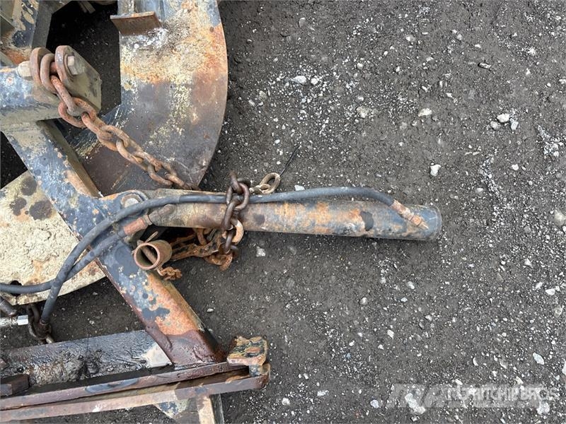  Tenco 10 ft Hydraulic Reversing Snow Plow - Fits T Snežne daske i plugovi