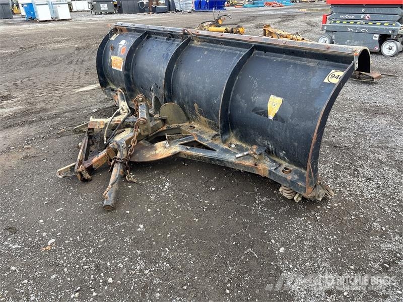  Tenco 10 ft Hydraulic Reversing Snow Plow - Fits T Snežne daske i plugovi