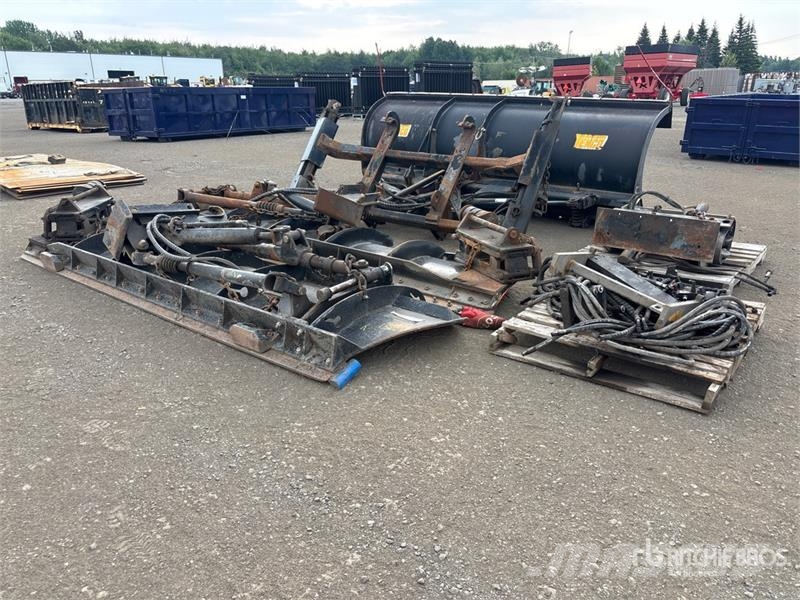 Tenco 11 ft Reversing Snow Plow Schneeschilde und -pflüge