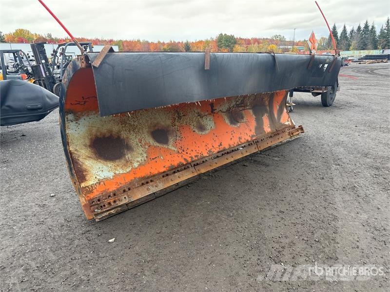 Tenco 12 ft Snow Plow Lumiaurat