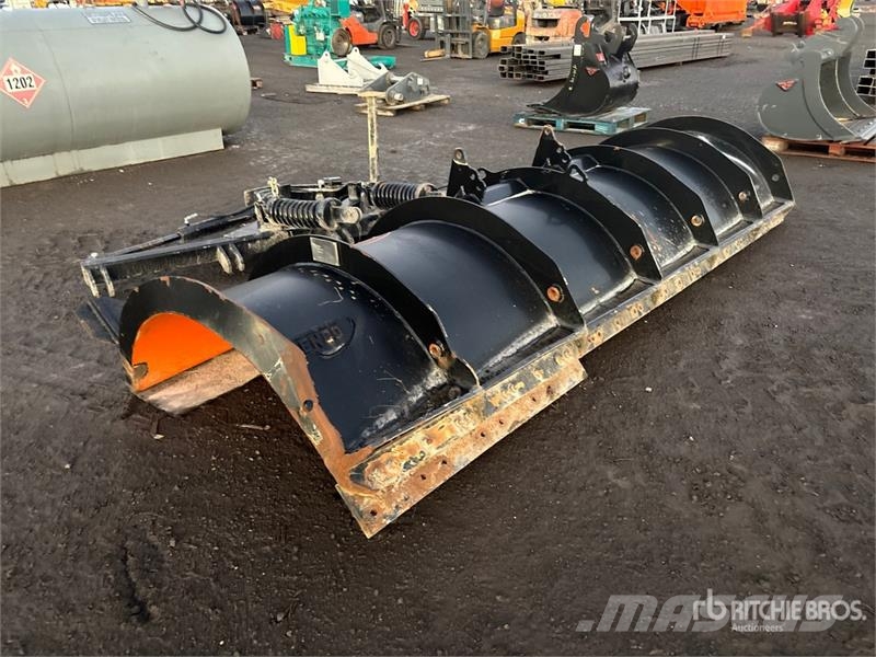 Tenco 12 ft Snow Plow Snežne daske i plugovi