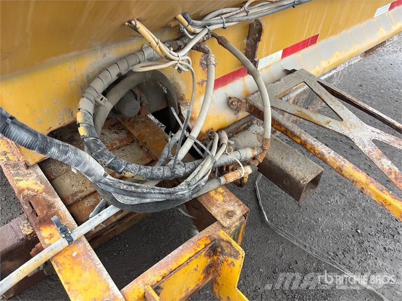 Tenco 14 ft Salt Spreader Hiekan- ja suolanlevittimet