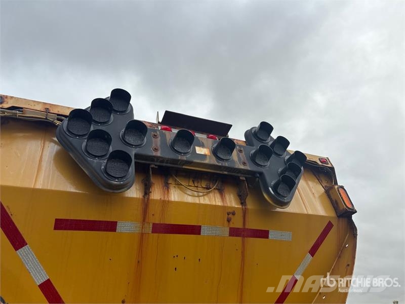 Tenco 14 ft Salt Spreader Hiekan- ja suolanlevittimet