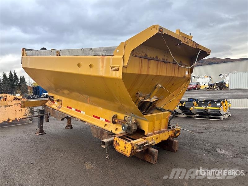 Tenco 14 ft Salt Spreader Hiekan- ja suolanlevittimet