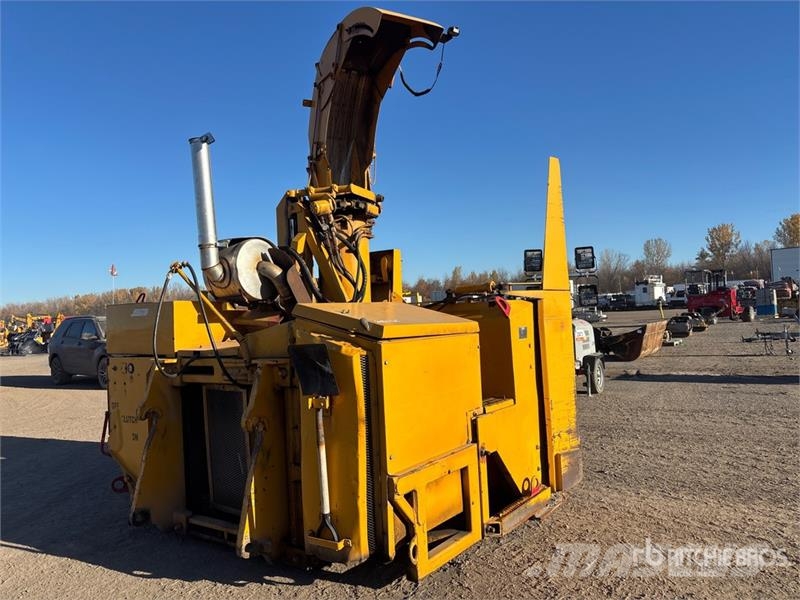 Tenco DV4000 9 ft 4 in Snow Blower Souffleuse à neige
