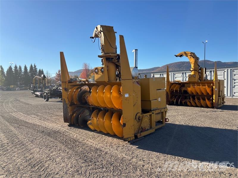 Tenco DV4000 9 ft 4 in Snow Blower Souffleuse à neige