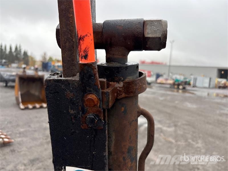 Tenco TC Snow Plow Snežne daske i plugovi