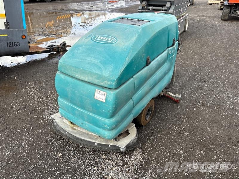 Tennant 5700 Walk-Behind Electric Floor Sweeper Egyéb betakarító felszerelések