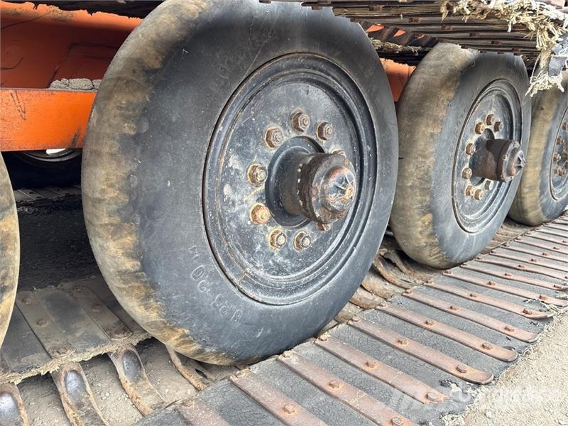 Terra Flex 26 ft Off-Road Tracked Trailer Andre hengere