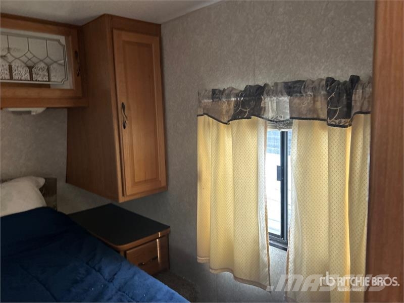  Terry 270FQ 25 ft T/A Travel Trailer Andre hengere